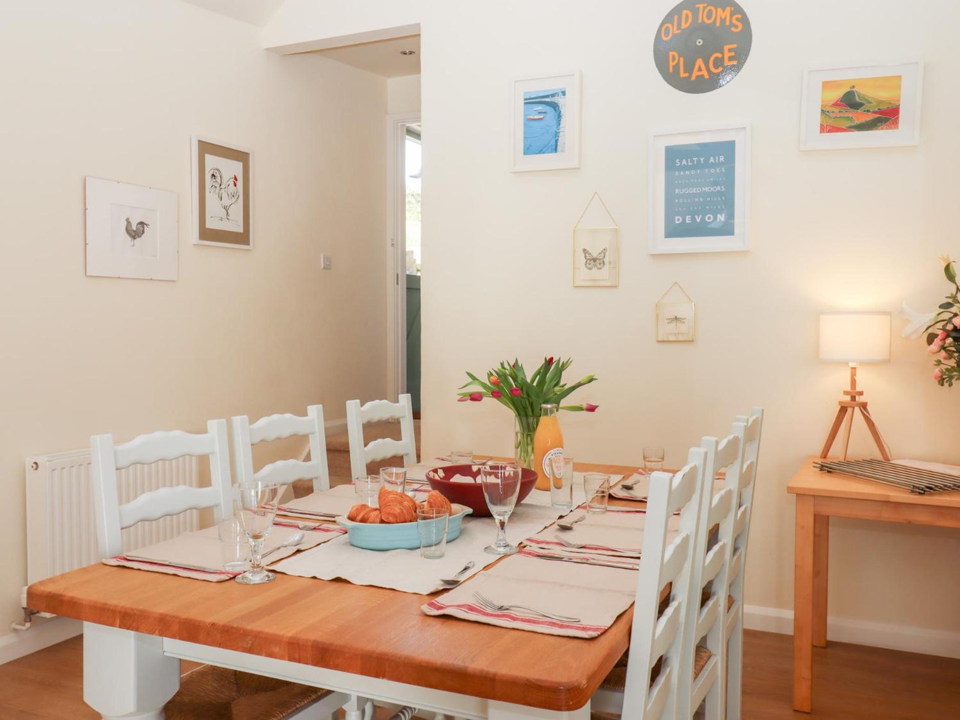 The Shippon Villa แอ็กซ์มินสเตอร์ ภายนอก รูปภาพ